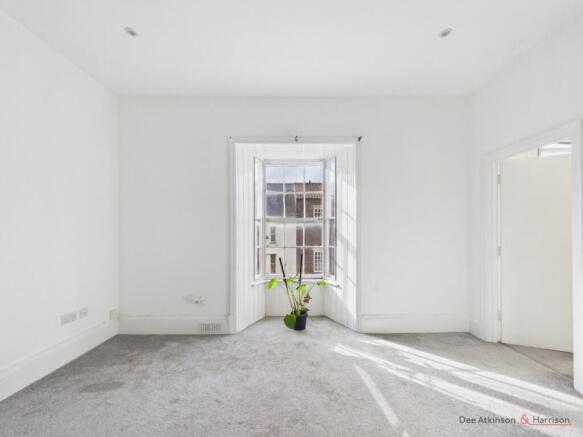 1 bed Flat for sale Image 5