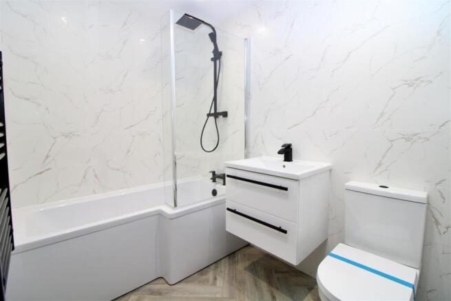 Three Piece bathroom.JPG