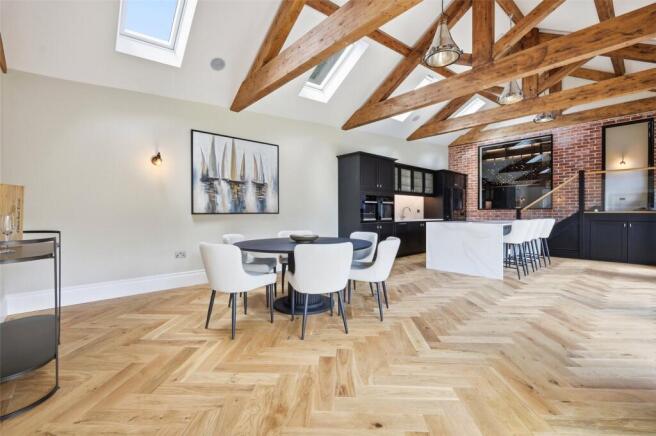 Kitchen/Dining