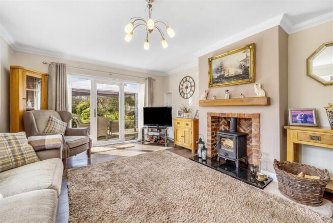 27 Middlegate Road West (Frampton)-43.jpg