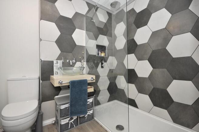 Bath and shower room