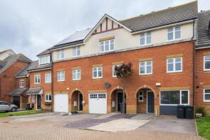 6, Fitzroy Drive, Lee-on-the-solent PO13 8LZ