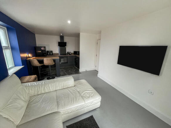 Lounge/Kitchen