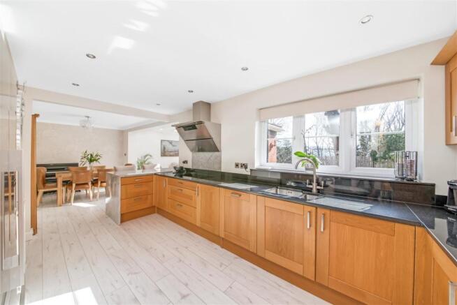 Kitchen Dining Lounge
