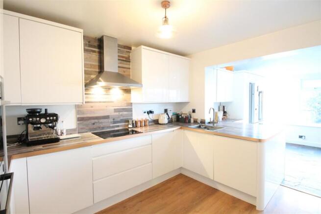 Fitted Kitchen