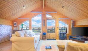 2 Fairway Lakes Village, Caldecott Hall Estate, Beccles Road, Fritton, Fritton And St Olaves NR31 9EY