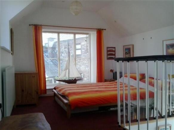 Cottage Studio Bedroom