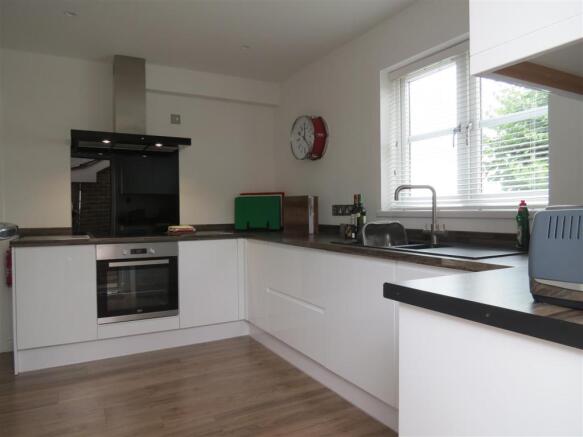 Kitchen: