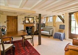 Sitting/Dining Room