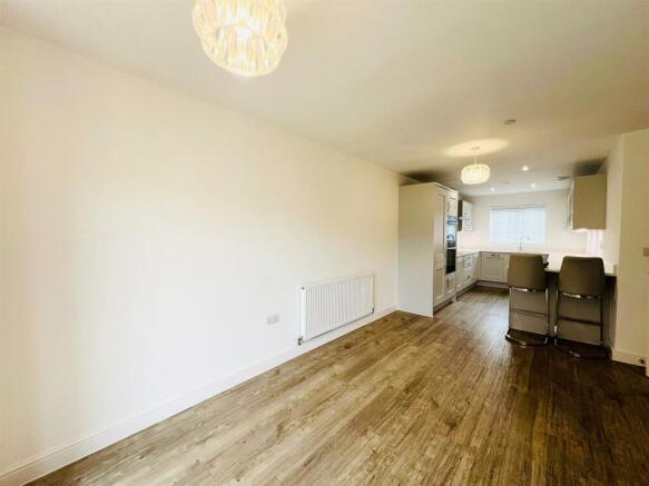 Open Plan Living / Dining Kitchen