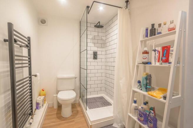 1 bed Flat for sale Image 8