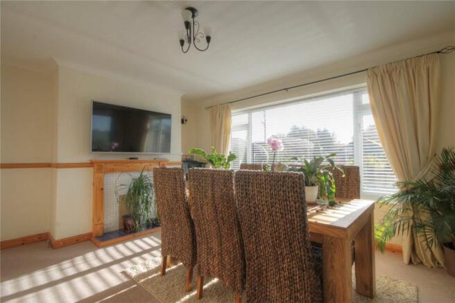 Dining Room Pic 2