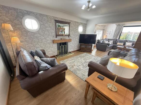 Fishers Lane, Pensby, Wirral photo 4
