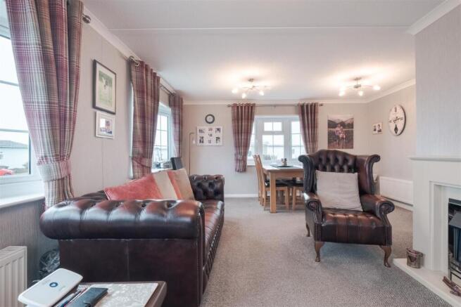 221 West Shore Park (12 of 12).jpg