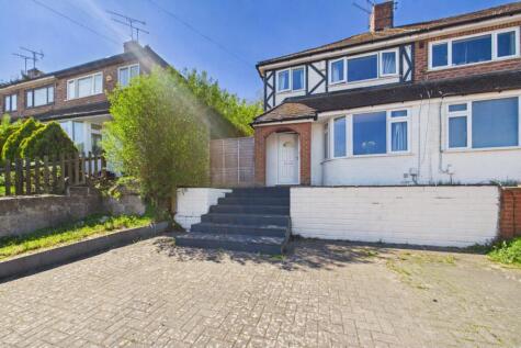 Thirlmere Avenue, Tilehurst, Reading, Berkshire, RG30