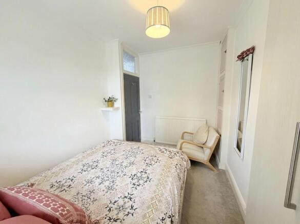 3 bed Terraced for sale Image 10