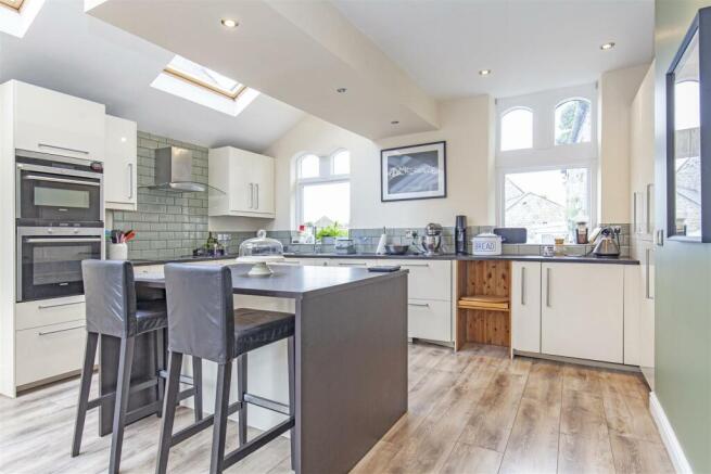 Kitchen-3.jpg
