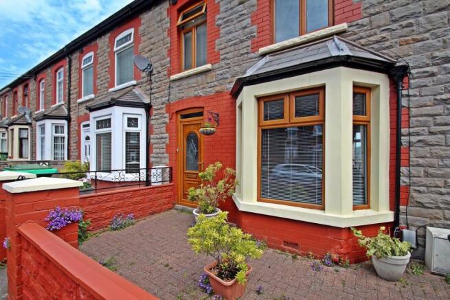 Bay Fronted Terrace