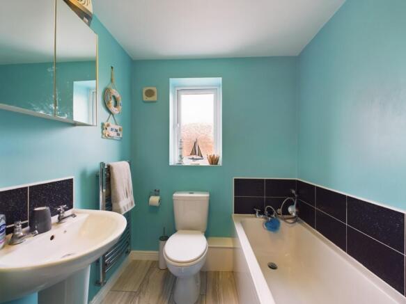 15 Seaton Crescent  (6)