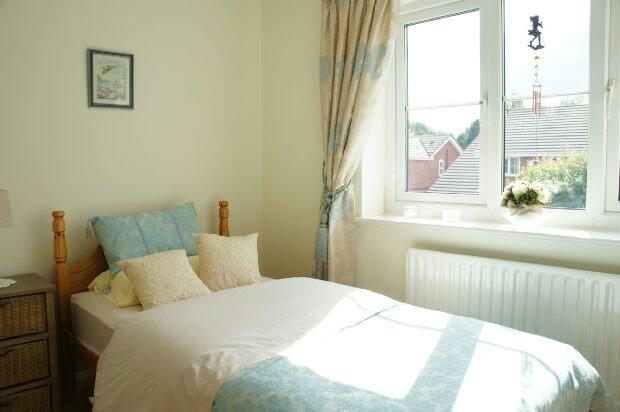 BEDROOM 2  REAR