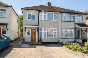 82, Braycourt Avenue, Walton-on-thames KT12 2BB