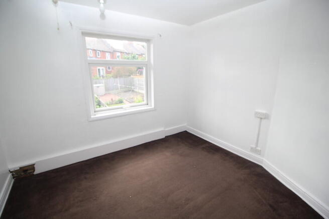 2 bed Terraced to rent Image 7