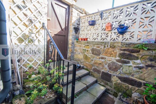 2 bed House for sale Image 12
