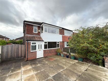 Queensway, Burnage, M19