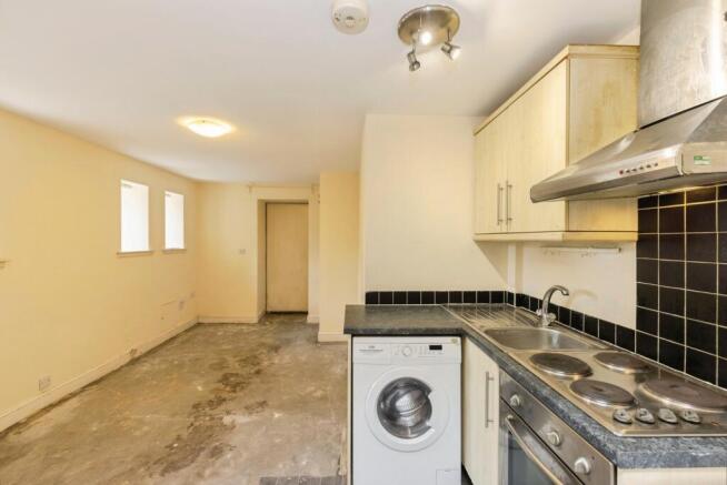 1 bed Flat for sale Image 9