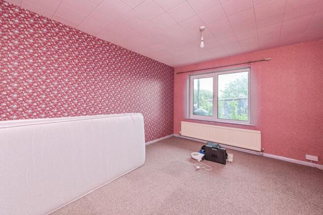 3 bed Semi-Detached for sale Image 6