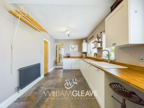 Kitchen/ Breakfast R
