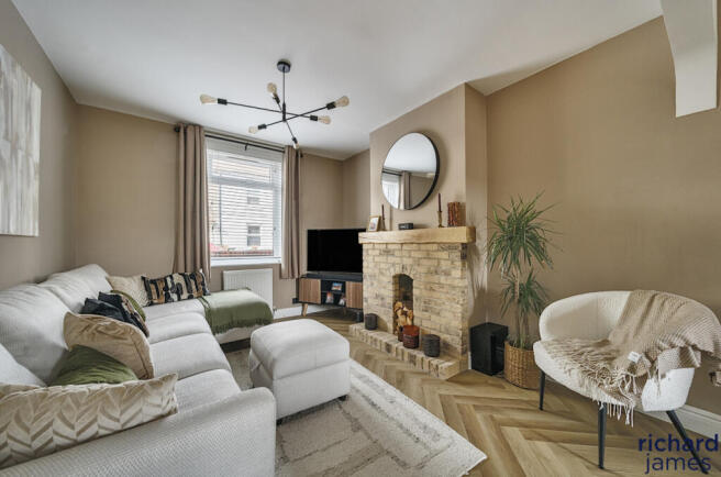 6ef189c2f09140ffb97b93c48e74606f