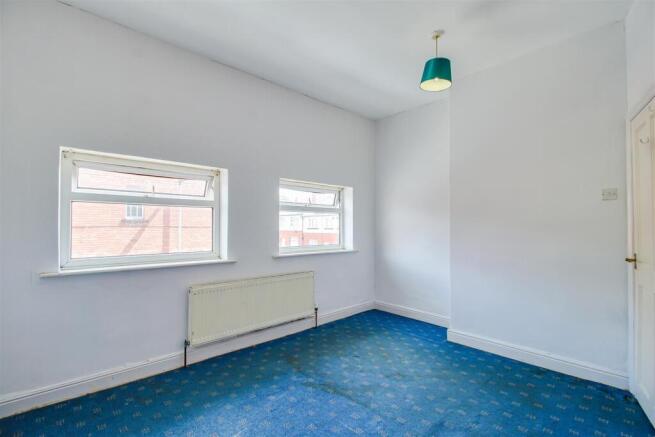 2 bed Terraced for sale Image 6