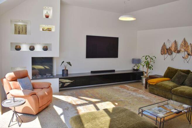 kitchen/reception