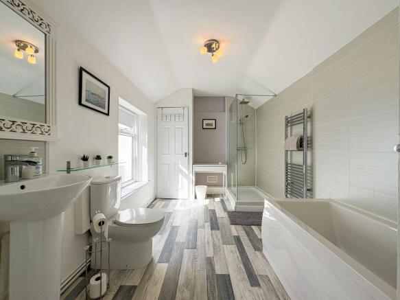 First Floor Bathroom