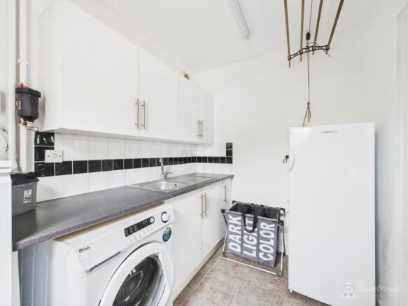 Utility- Mark Stephens EweMove Newmarket and Soham