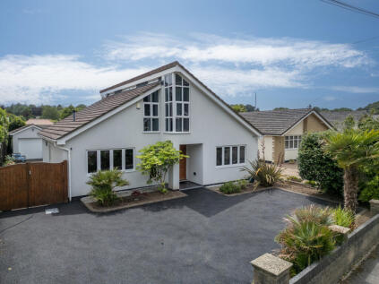 Wren Crescent, Coy Pond, Poole, Dorset, BH12