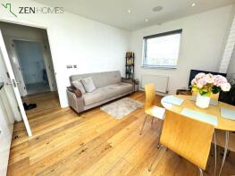 19, 186 192 Checkline House, Darkes Lane, Potters Bar EN6 1AF