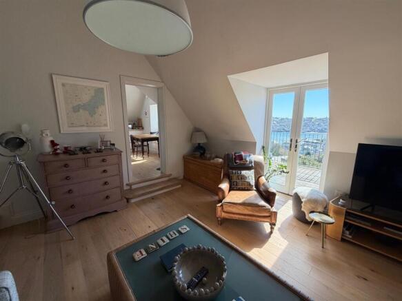 sitting room 3.jpg