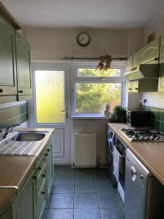 kitchen .jpg