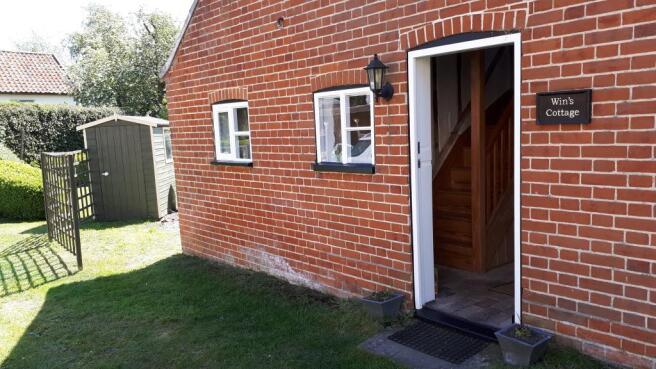Side elevation - main door