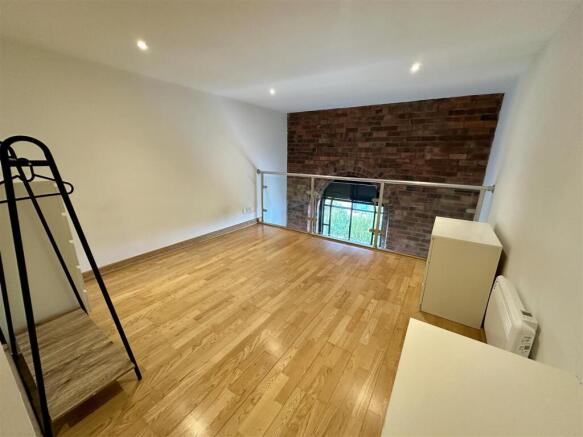 1 bed Apartment to rent Image 8