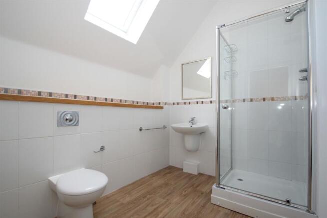 En Suite Bathroom
