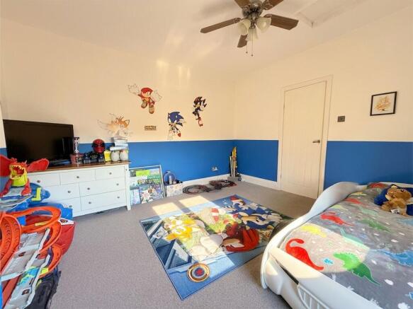 3 bed Semi-Detached for sale Image 11