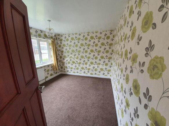 3 bed Semi-Detached to rent Image 8
