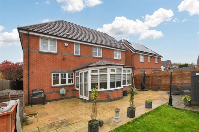 4 bed Detached for sale Image 11