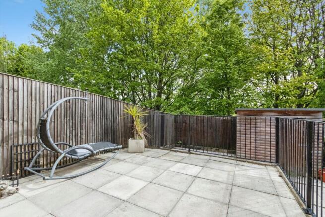 3 bed Semi-Detached for sale Image 12