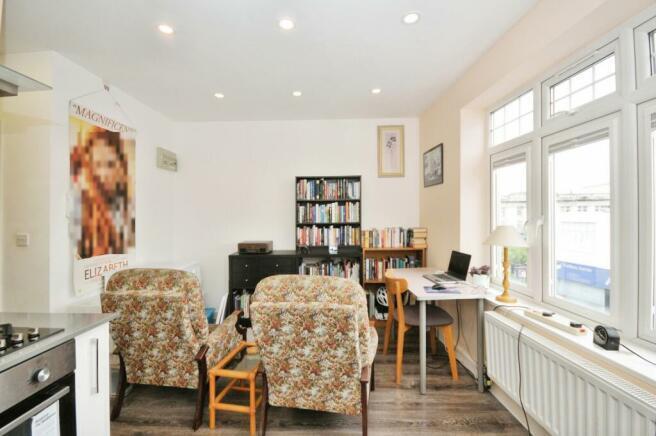 Photo 3