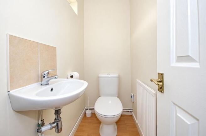 Meadow Road, Wolston, Coventry, CV8 photo 4