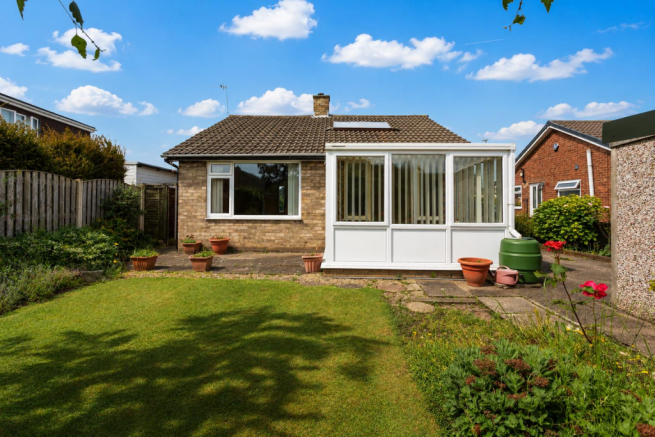2 bed Detached Bungalow for sale Image 11